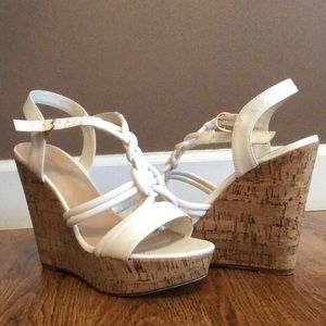 W sz. 10 cork wedges